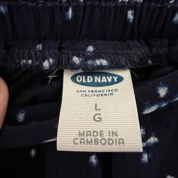 Old Navy Dark Blue Skater Skirt with White Pattern - Picture 2 of 4